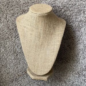 Necklace form display